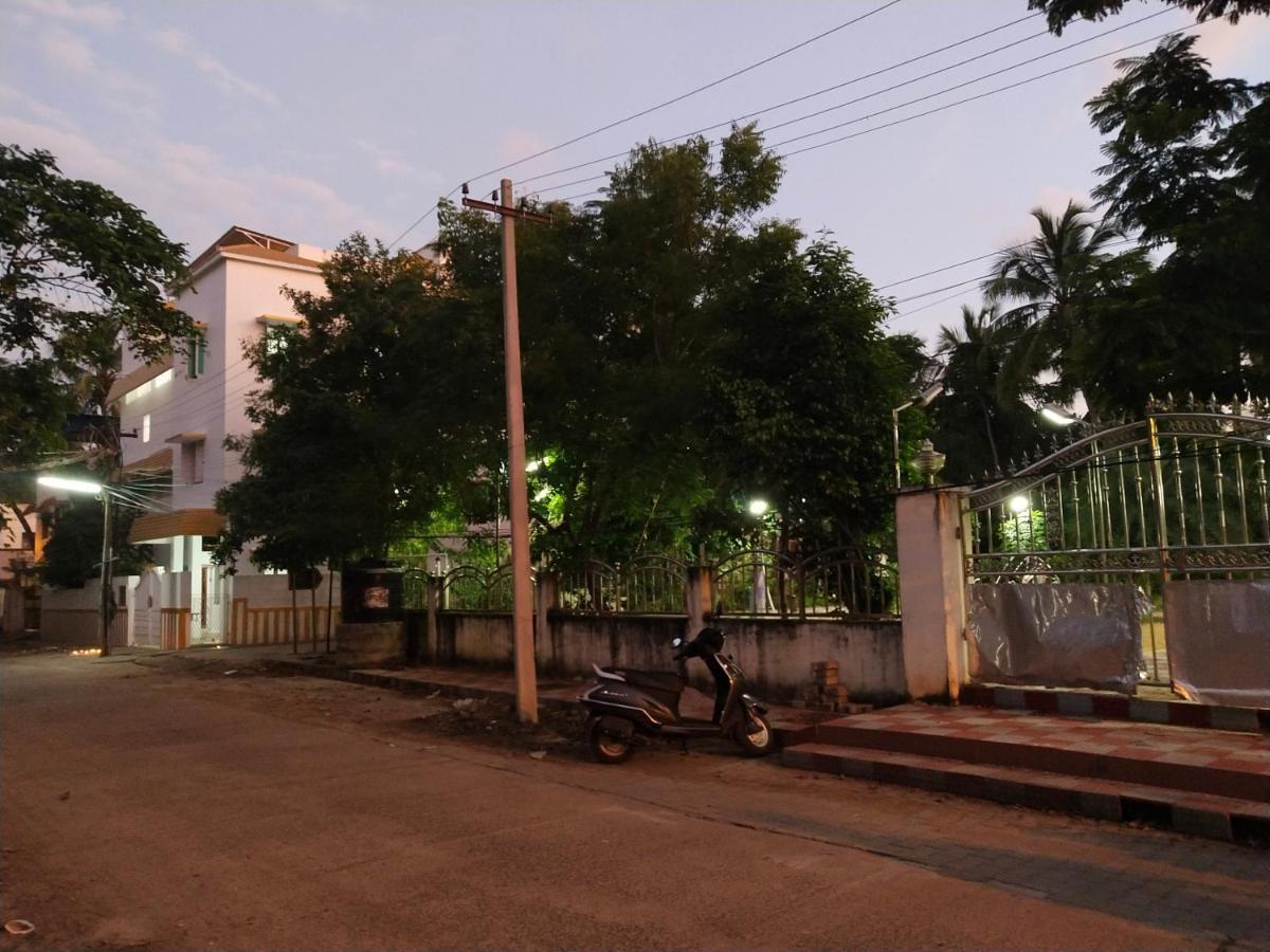 Mayurapriya Inn 钦奈 外观 照片