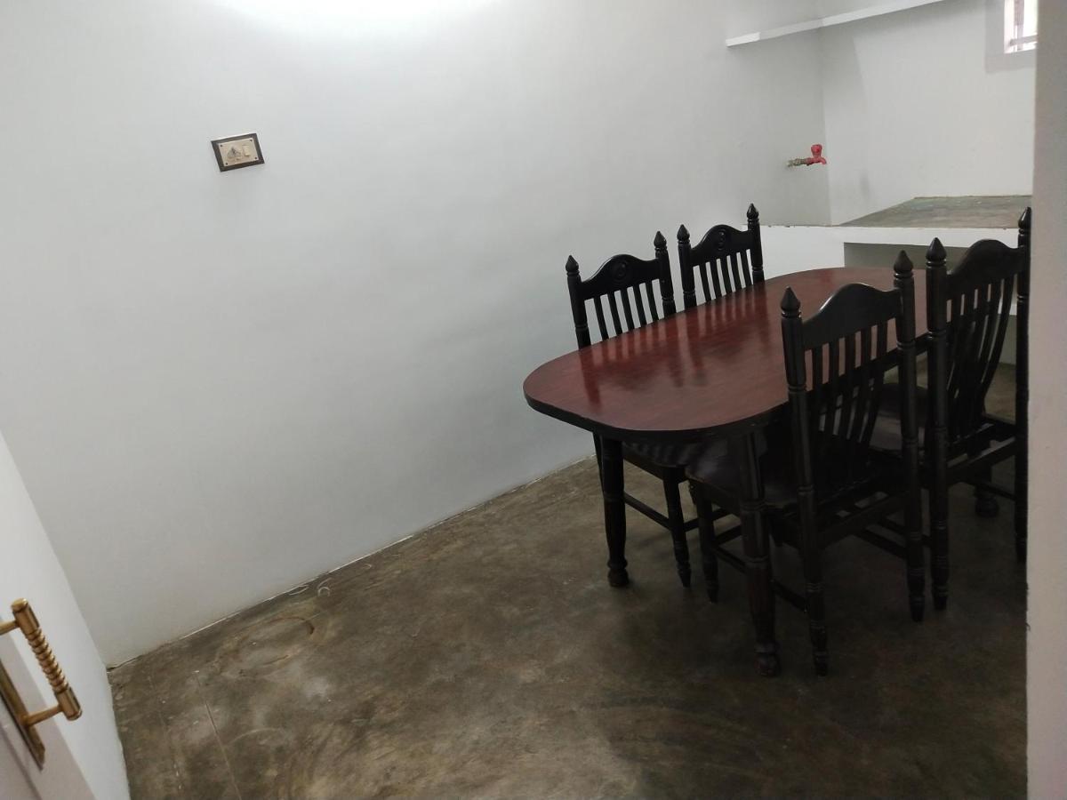 Mayurapriya Inn 钦奈 外观 照片
